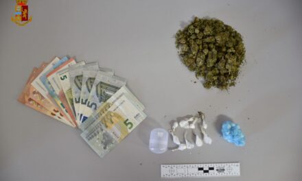 BIANCAVILLA: SPACCIO DI DROGA IN UN BAR, DUE ARRESTI