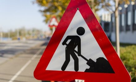 PATERNÒ: CHIUSA PER 2 NOTTI PER LAVORI URGENTI LA SP 102/II VICINO STAZIONE SFERRO