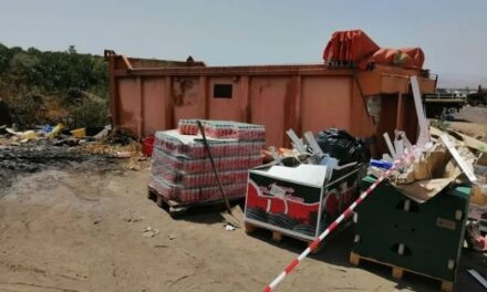 BIANCAVILLA: SEQUESTRATA AREA ABUSIVA DI SMALTIMENTO RIFIUTI