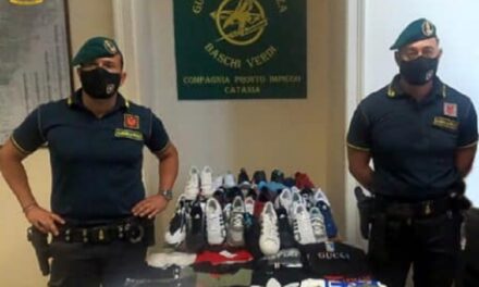 CATANIA: CONTROLLI A “FERA O LUNI”, SEQUESTRATI OLTRE 500 CAPI CONTRAFFATTI