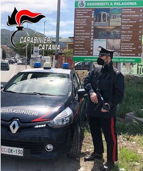 Palagonia, beccato fuori casa evasore seriale: denunciato