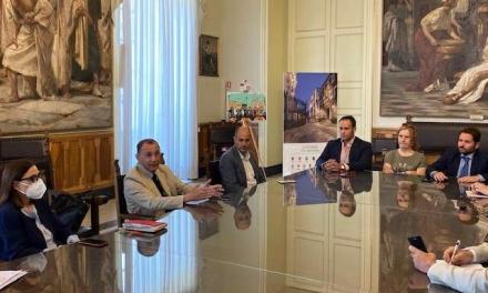 Emergenza rifiuti a Catania, Comune: “Rischi gravissimi. Cittadini non bruciate spazzatura”