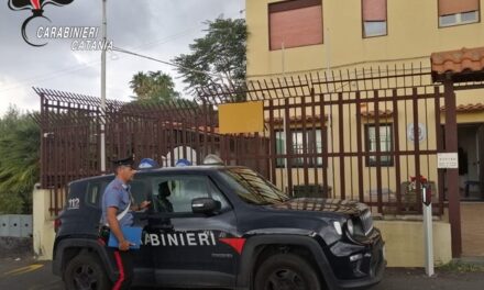 Ragalna, beccati in auto rubata con arnesi da scasso: tre denunce