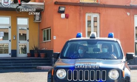 Belpasso, uomo perseguita e minaccia con coltello ex ragazza: in carcere 33enne