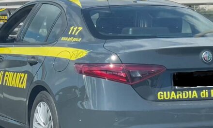 Catania, droga e cellulari in carcere: misure cautelari per 11 persone