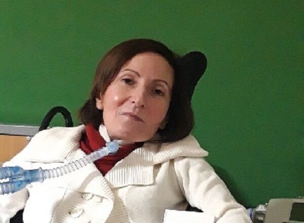 Laurea honoris causa a Laura Salafia, ferita da un proiettile vagante davanti all’università