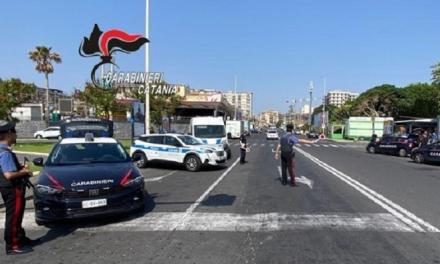 Catania, abusivismo commerciale: denunciati 7 paninari e un venditore ambulante di giocattoli