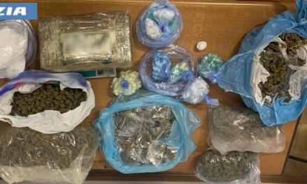 Catania, beccati lanciano dal balcone droga e armi: arrestata coppia