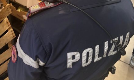 Controllati 2 bar ad Aci Trezza, cibi non tracciati e altre irregolarità: sanzioni