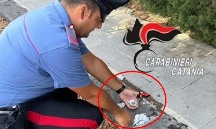 Catania, droga su “ordinazione”: arrestato 17enne