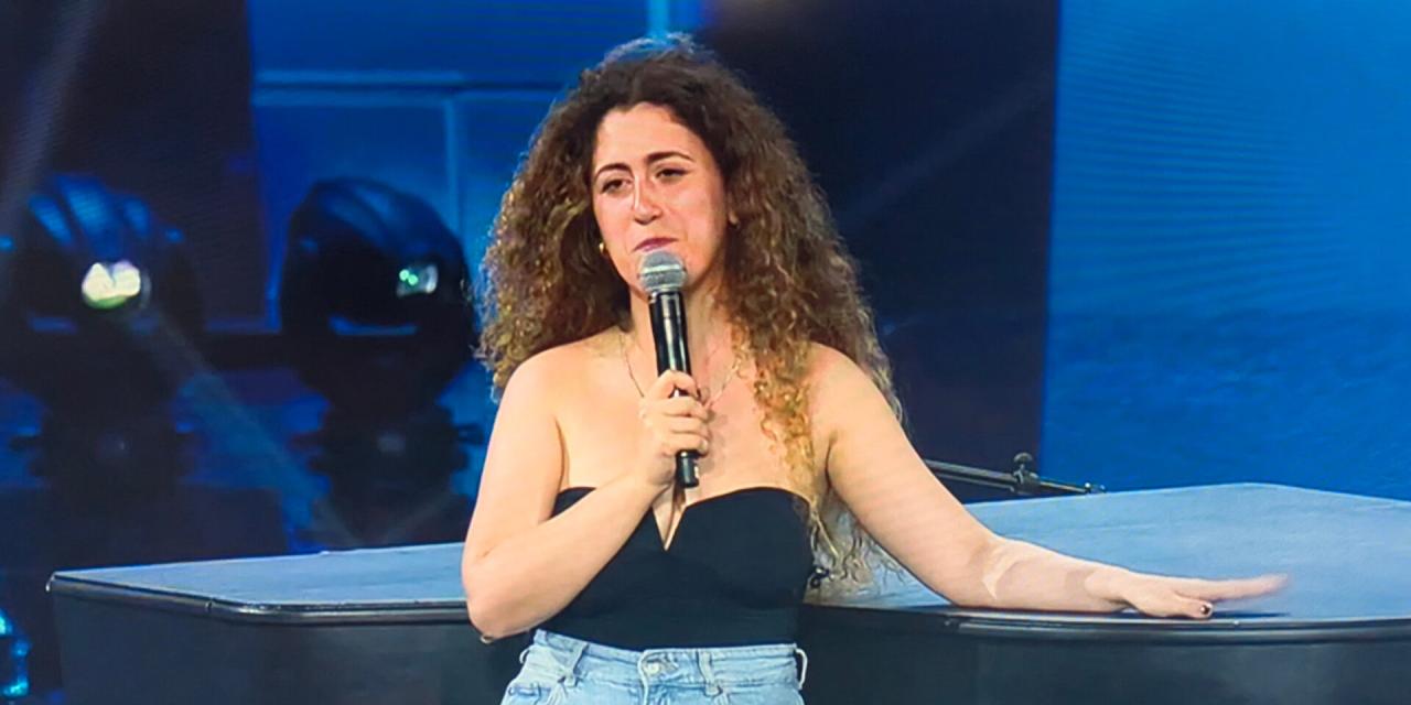 Delia Buglisi Da Patern A X Factor 2025 Standing Ovation E 4 S Dei delia-buglisi-da-patern-a-x-factor-2025-standing-ovation-e-4-s-dei