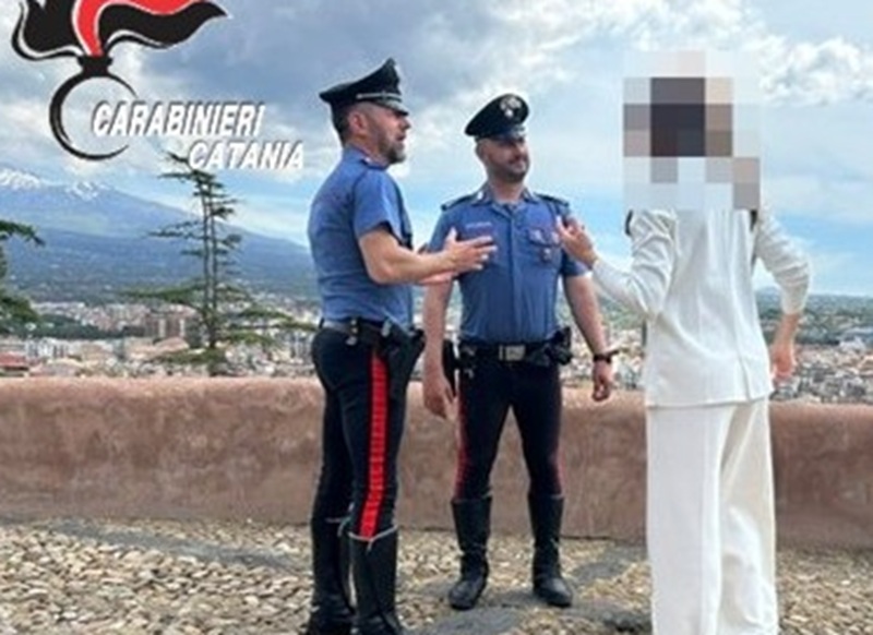 Paternò, aggredisce la moglie perché vuole separarsi: arrestato 51enne
