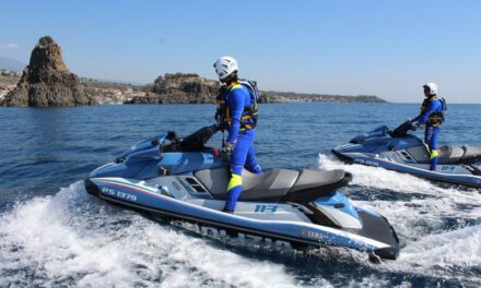 Controlli lungo la fascia costiera catanese: soccorso un diportista e sanzionate 6 barche