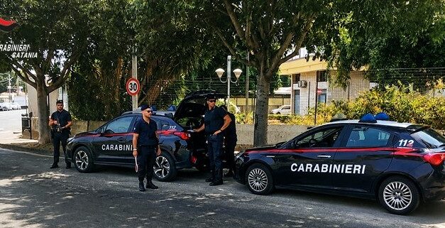 Controlli a Catania, furti di energia elettrica e infrazioni alla guida: denunce e sanzioni