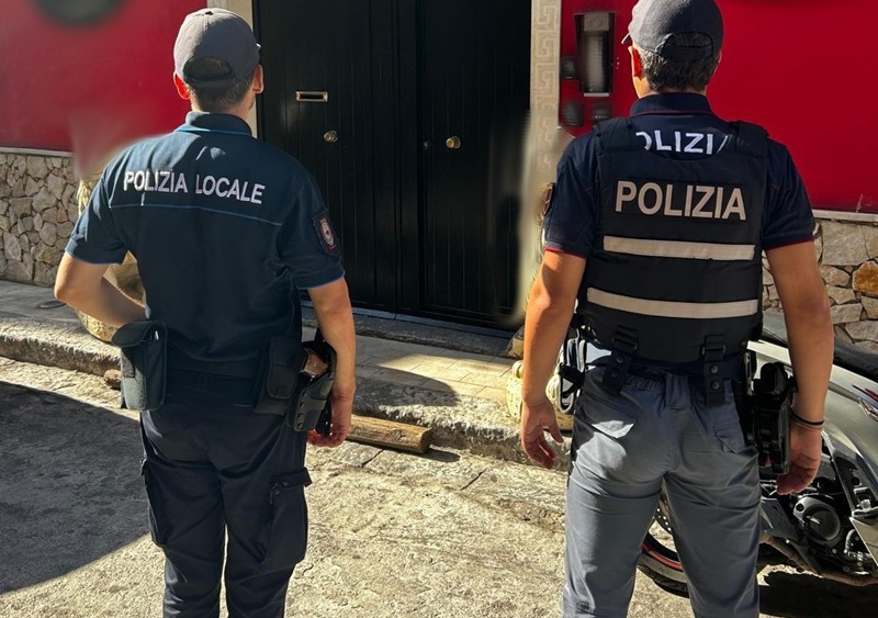 Controlli a Catania tra strutture ricettive e ambulanti, numerose irregolarità: denunce e sequestro di 270 chili di frutta