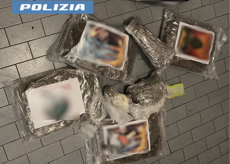 Catania, trovato un borsone con 6 chili di marijuana nascosto in un palazzo: sequestro